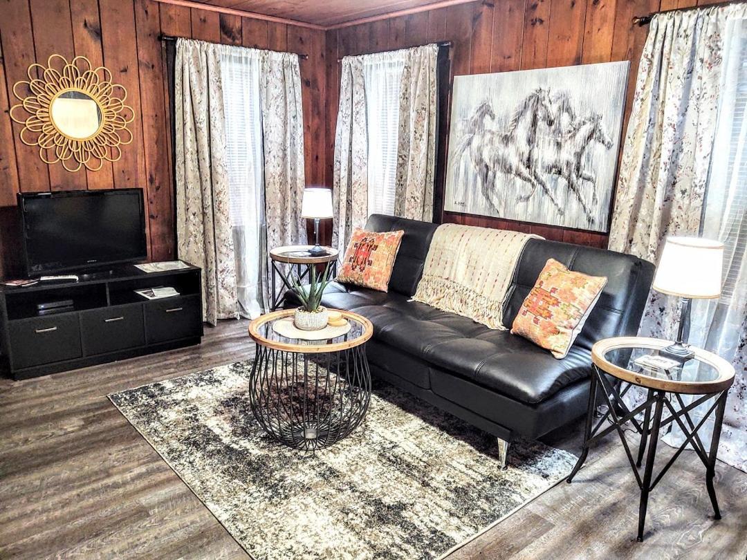 Edgewater Resort Cottage #1 Χοτ Σπρινγκς Εξωτερικό φωτογραφία