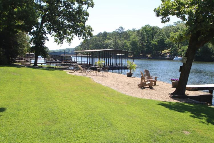 Edgewater Resort Cottage #1 Χοτ Σπρινγκς Εξωτερικό φωτογραφία