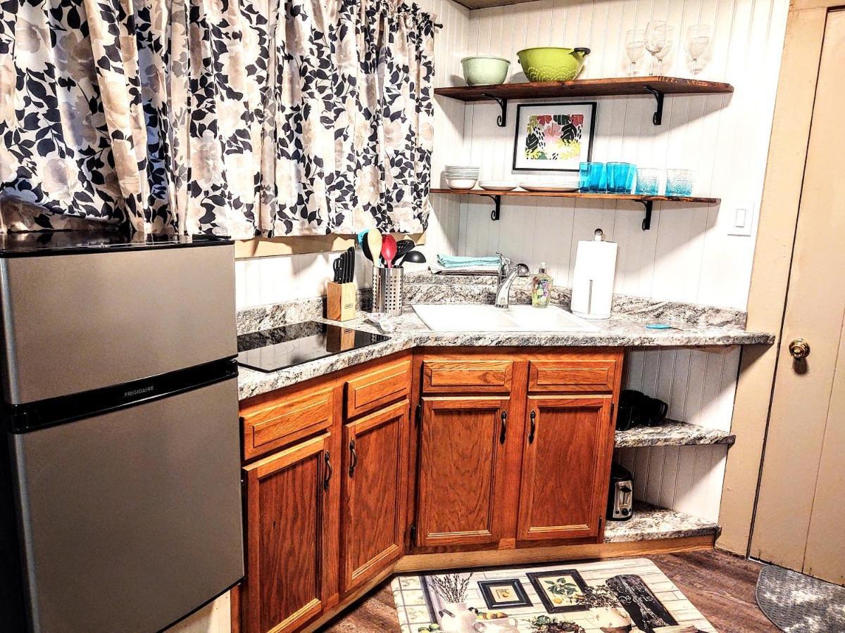 Edgewater Resort Cottage #1 Χοτ Σπρινγκς Εξωτερικό φωτογραφία