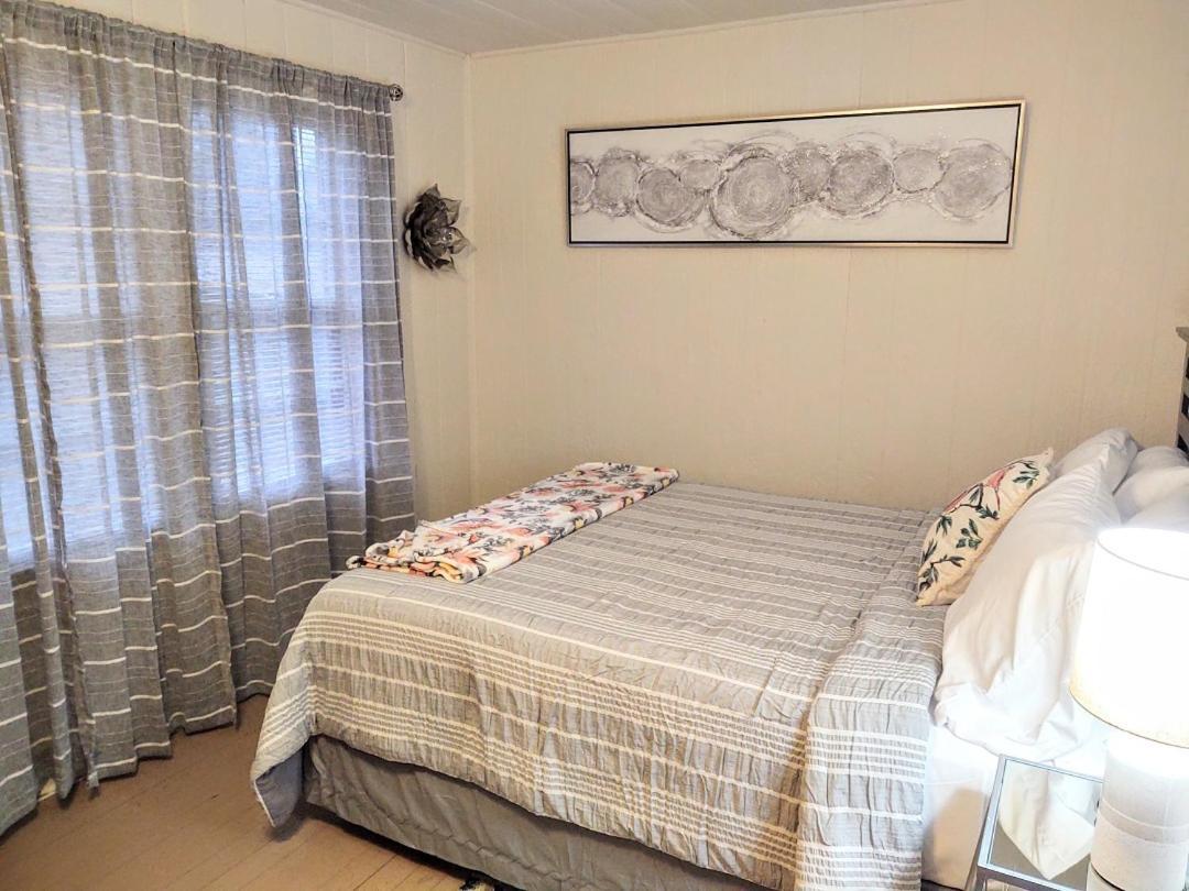 Edgewater Resort Cottage #1 Χοτ Σπρινγκς Εξωτερικό φωτογραφία